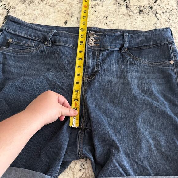 Torrid Denim Jegging Bermuda Shorts 22 10515905 - Picture 10 of 12